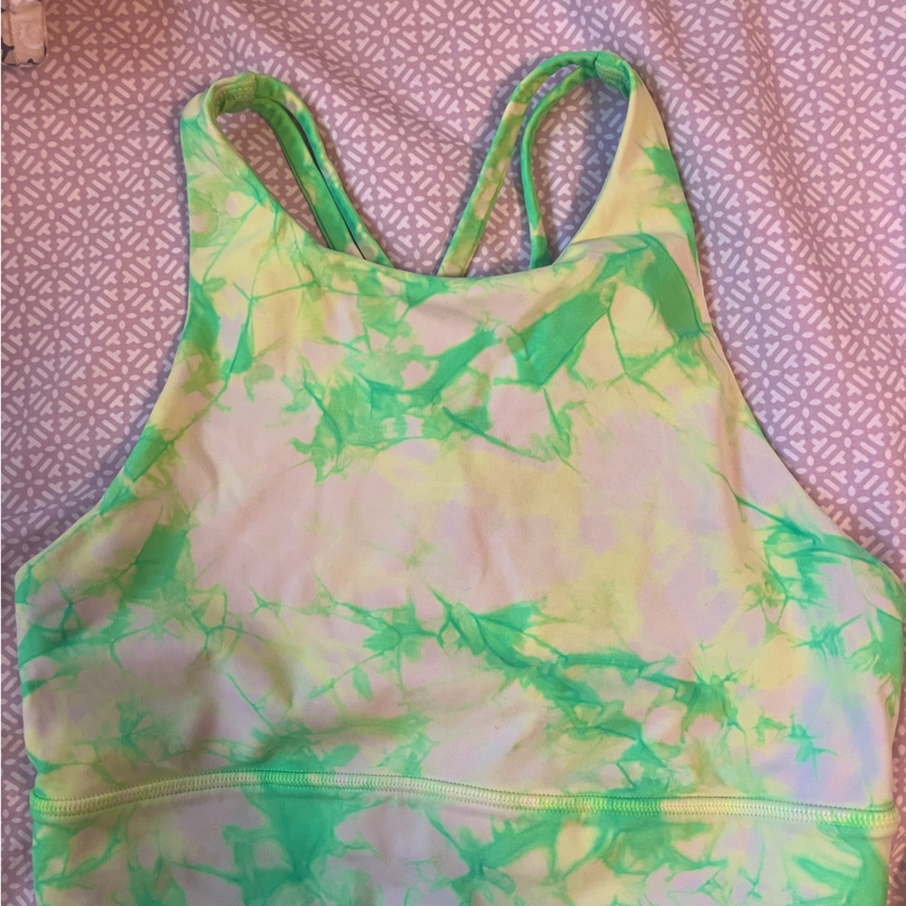 Lululemon sports bra